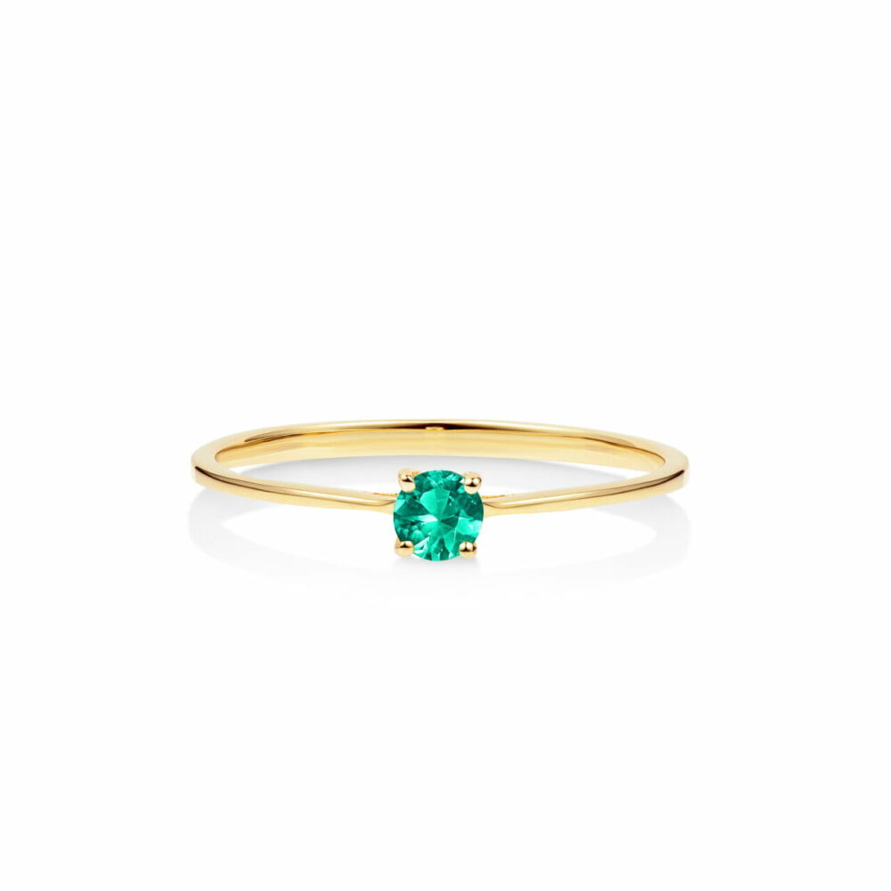 แหวนทอง 18K ประดับมรกต Duang Kaew Emerald Ring